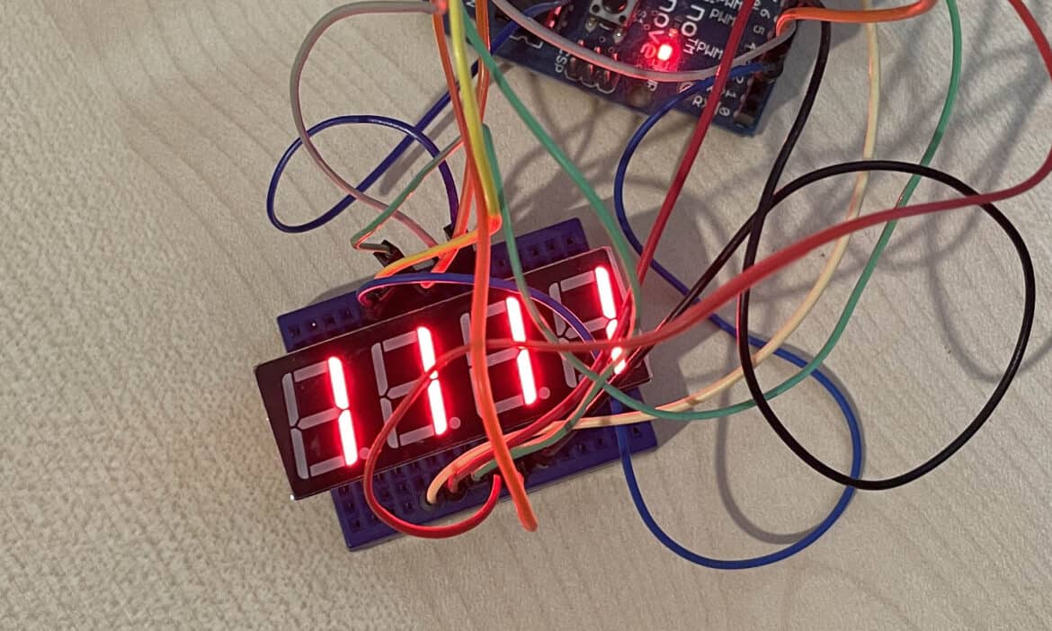 Learn How a 4-Digit 7-Segment LED Display Works and how to control it ...